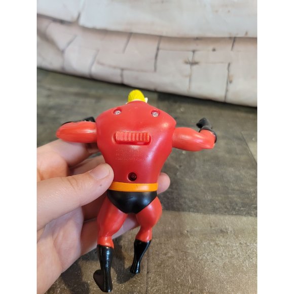 McDonald's superhero Mr Incredible Pixar Disney toy - Picture 4 of 5